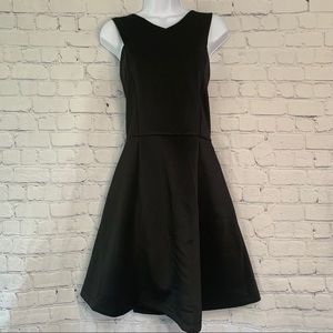 Jennifer Lopez Black Sleeveless Dress